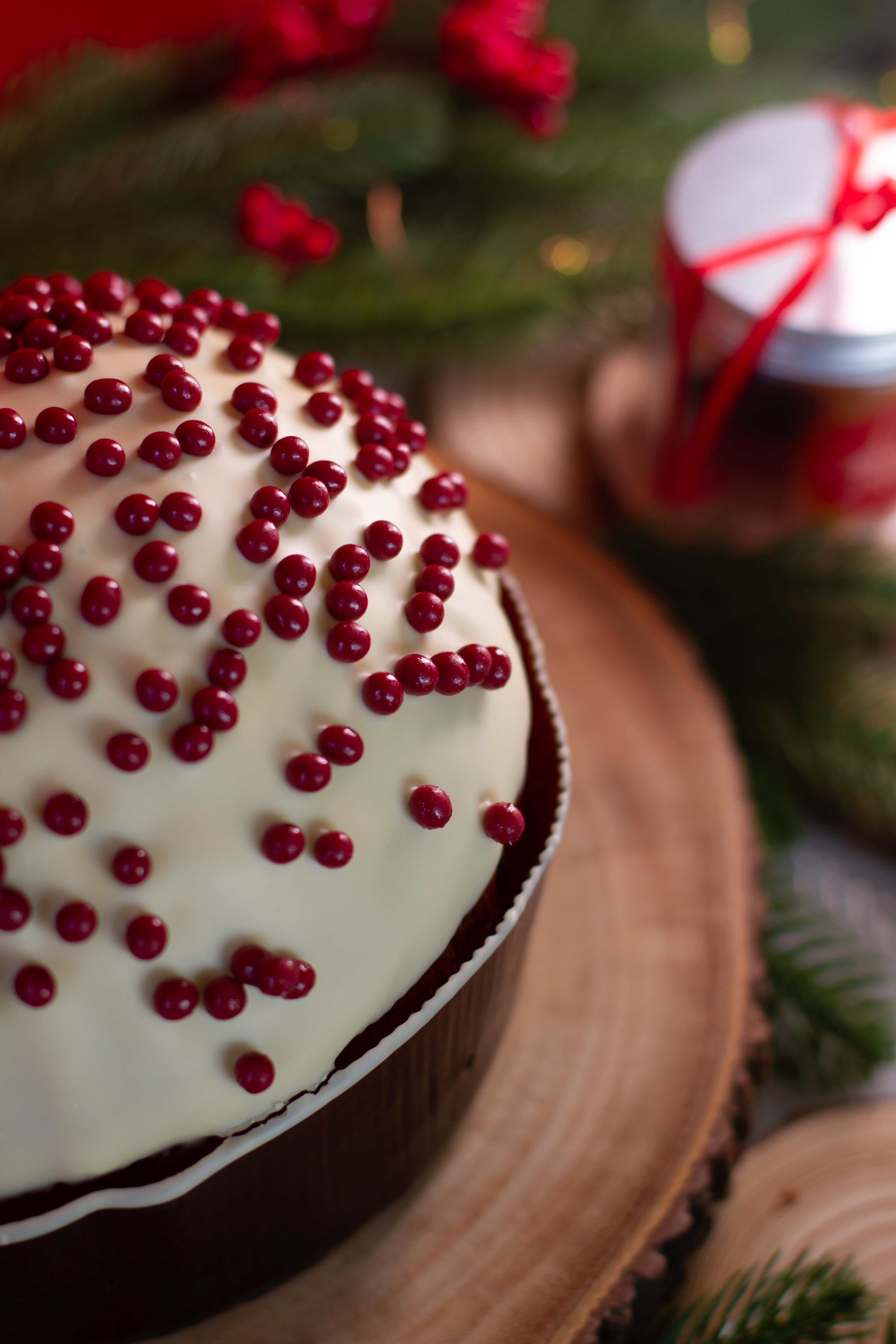 Lievitato ai frutti di bosco e cioccolato bianco