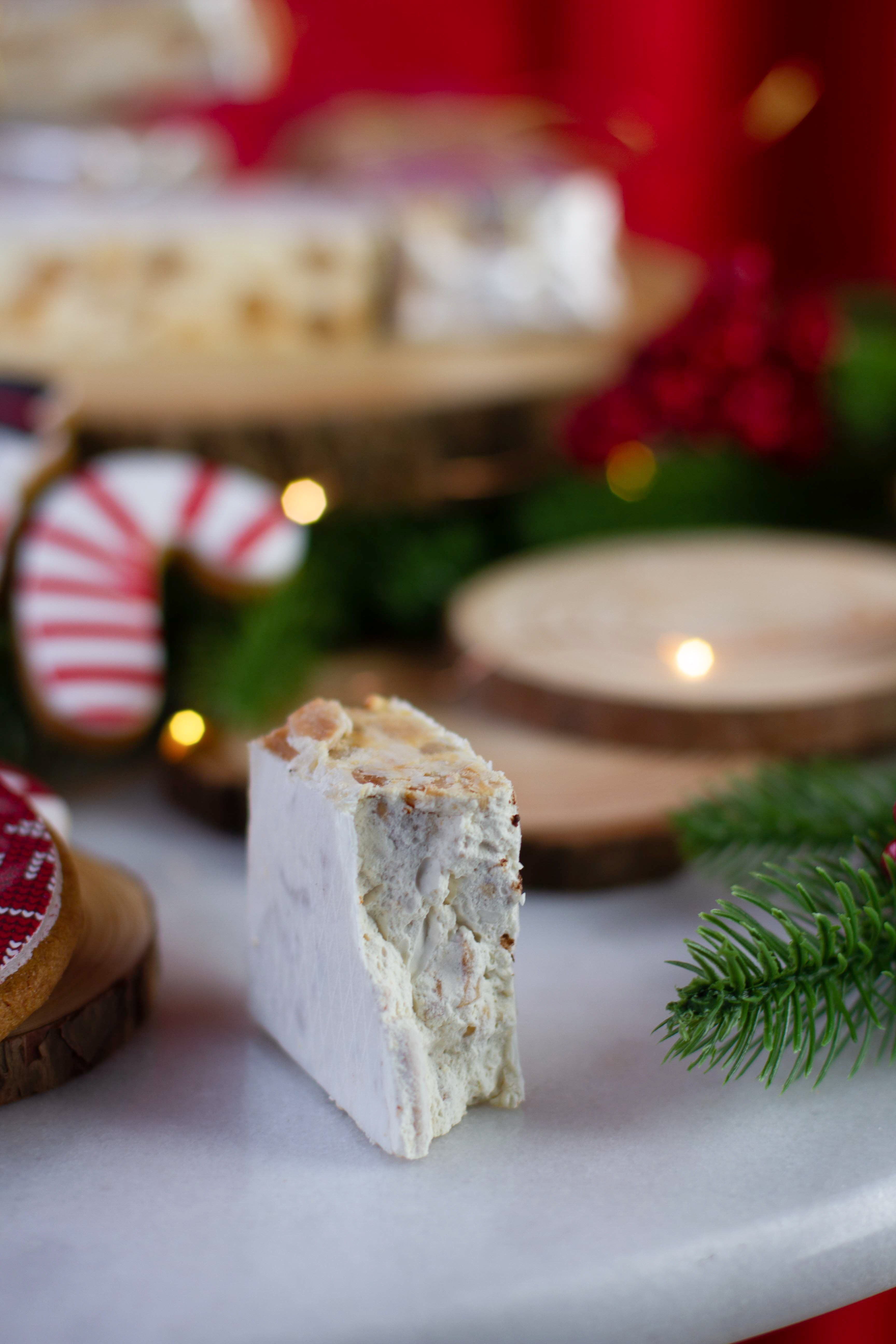 Torrone con mandorle e nocciole